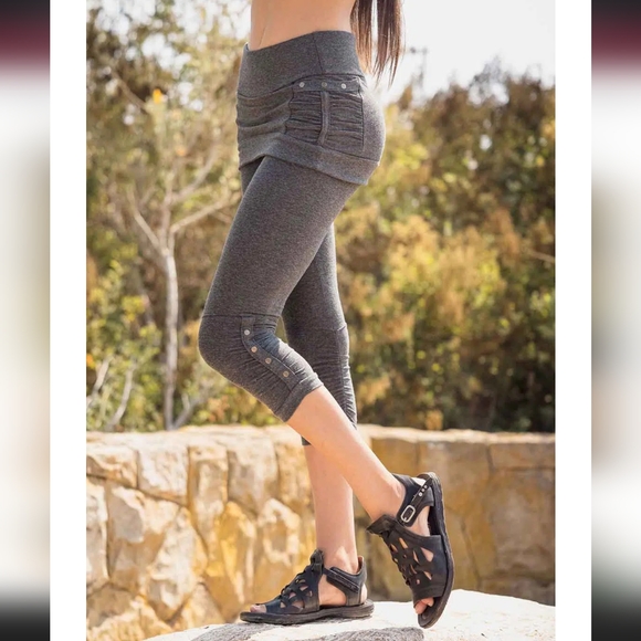 Nomads Hempwear Sativa Skirted Crop Leggings in Green Melange Organic size M NWT - Picture 12 of 16